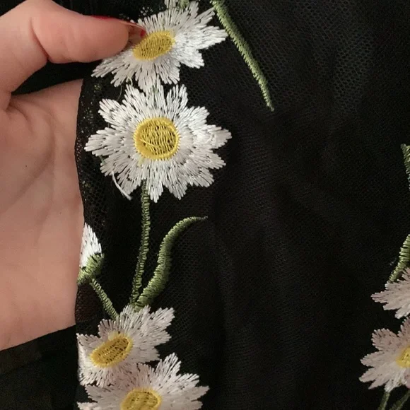 BOGO Black Daisy Dress - Picture 3 of 4